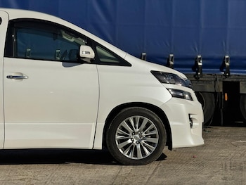 Used Toyota Vellfire 2026 for sale - 77931917: Photo