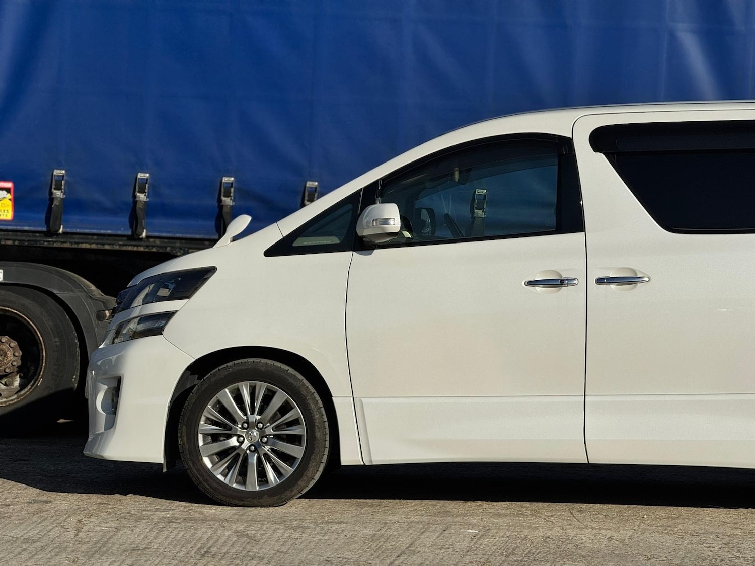 Used Toyota Vellfire 2026 for sale - 77931917: Photo 6