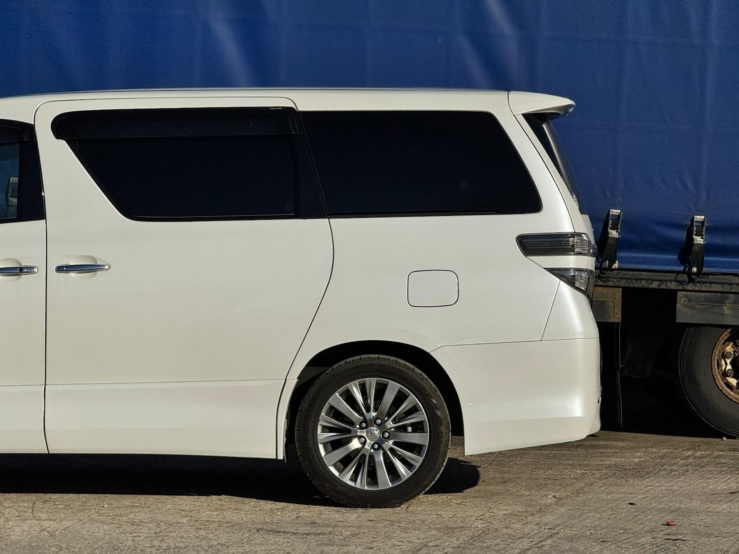 Used Toyota Vellfire 2026 for sale - 77931917: Photo 8