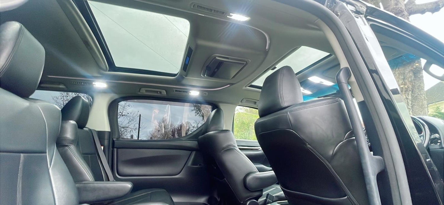 Used Toyota Vellfire 2025 for sale - 76616412: Photo 22