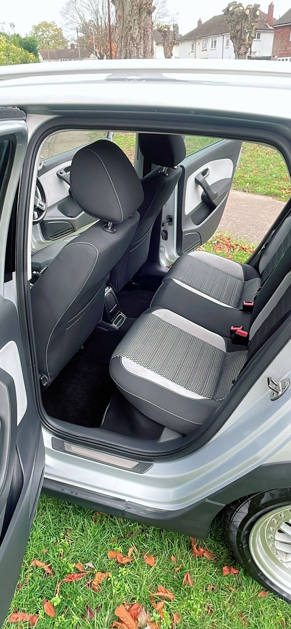 Used Volkswagen Polo 2025 for sale - 76415015: Photo 30