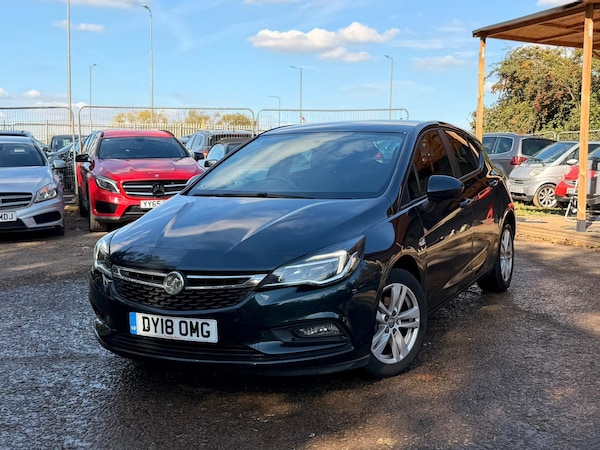 Used Vauxhall Astra 2018 for sale - 76178617: Photo 2