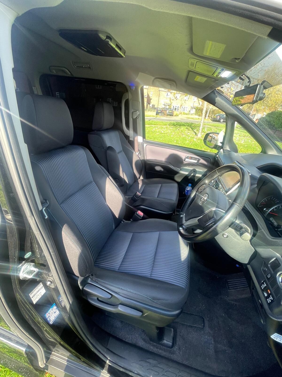 Used Toyota Voxy 2025 for sale - 77083326: Photo 26