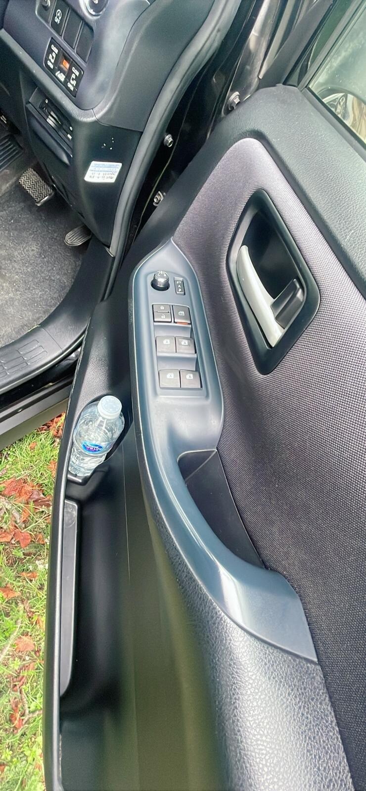 Used Toyota Voxy 2025 for sale - 77083326: Photo 28