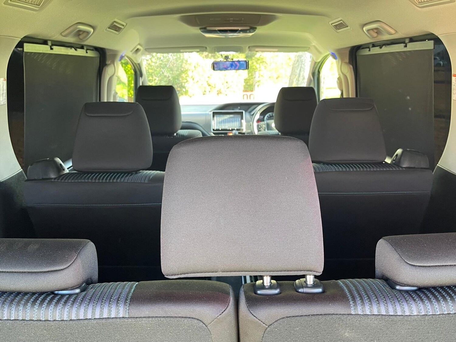 Used Toyota Voxy 2025 for sale - 77083326: Photo 32