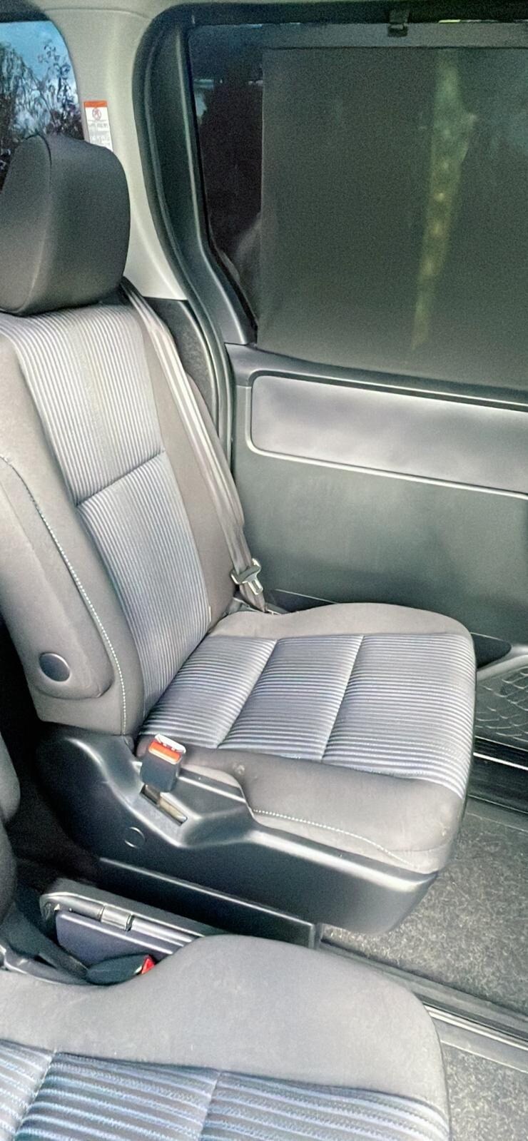 Used Toyota Voxy 2025 for sale - 77083326: Photo 39