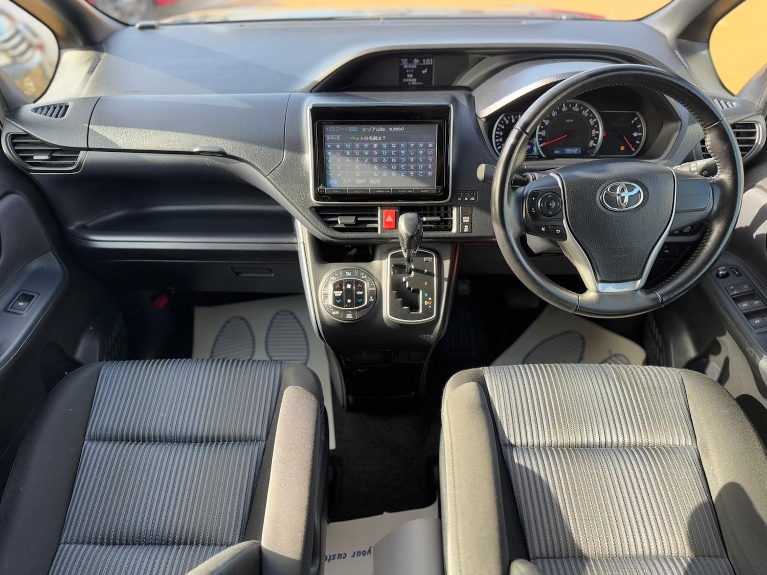 Used Toyota Voxy 2025 for sale - 77083326: Photo 48