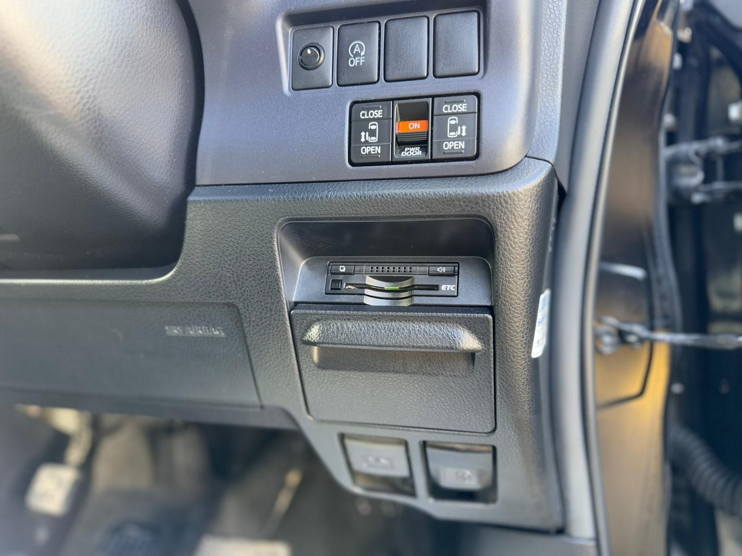 Used Toyota Voxy 2025 for sale - 77083326: Photo 50