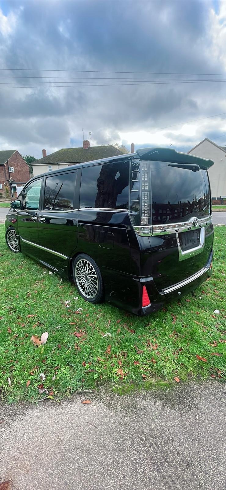 Used Toyota Voxy 2025 for sale - 77083326: Photo 6