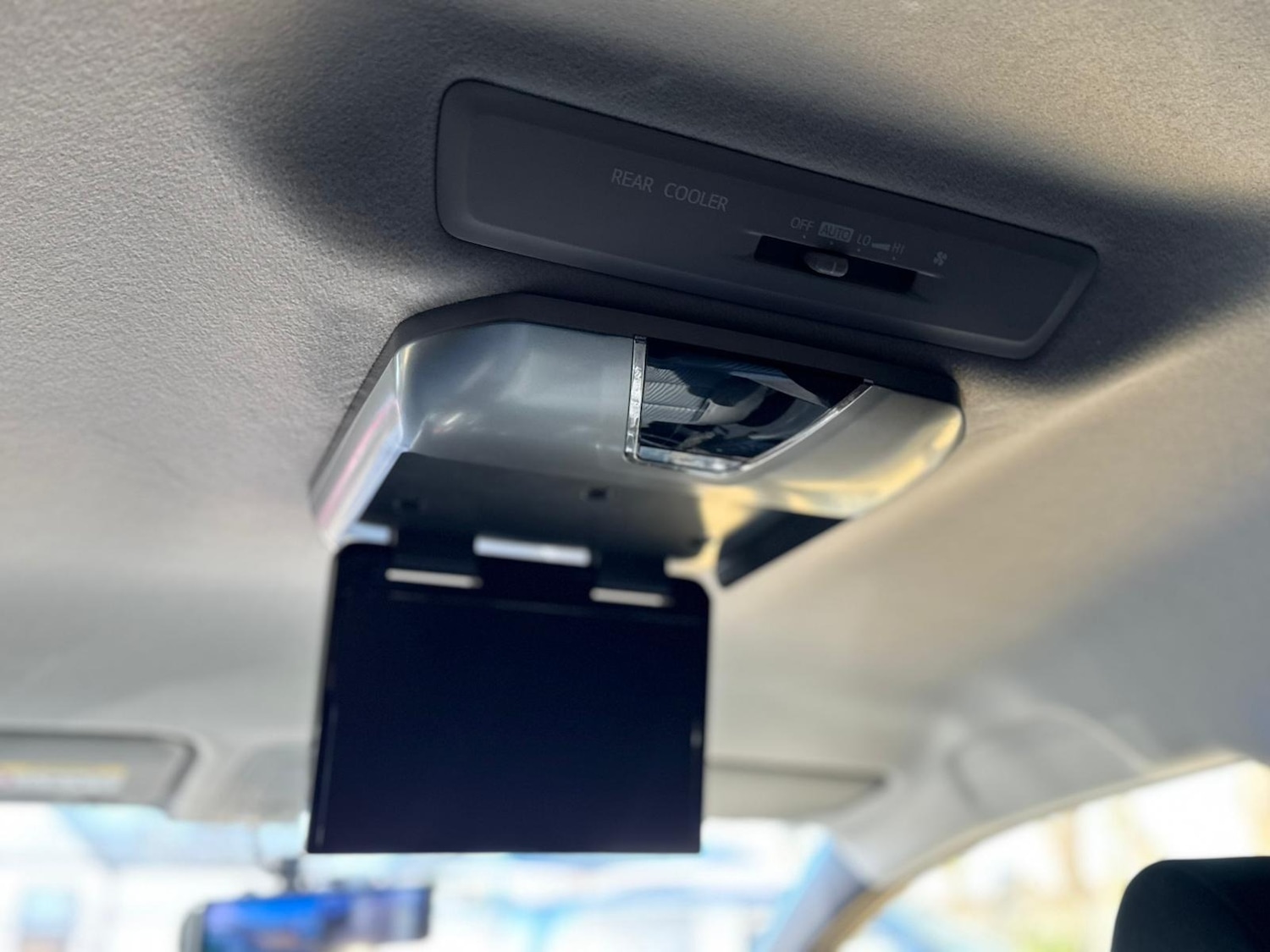 Used Toyota Voxy 2025 for sale - 77083326: Photo 60