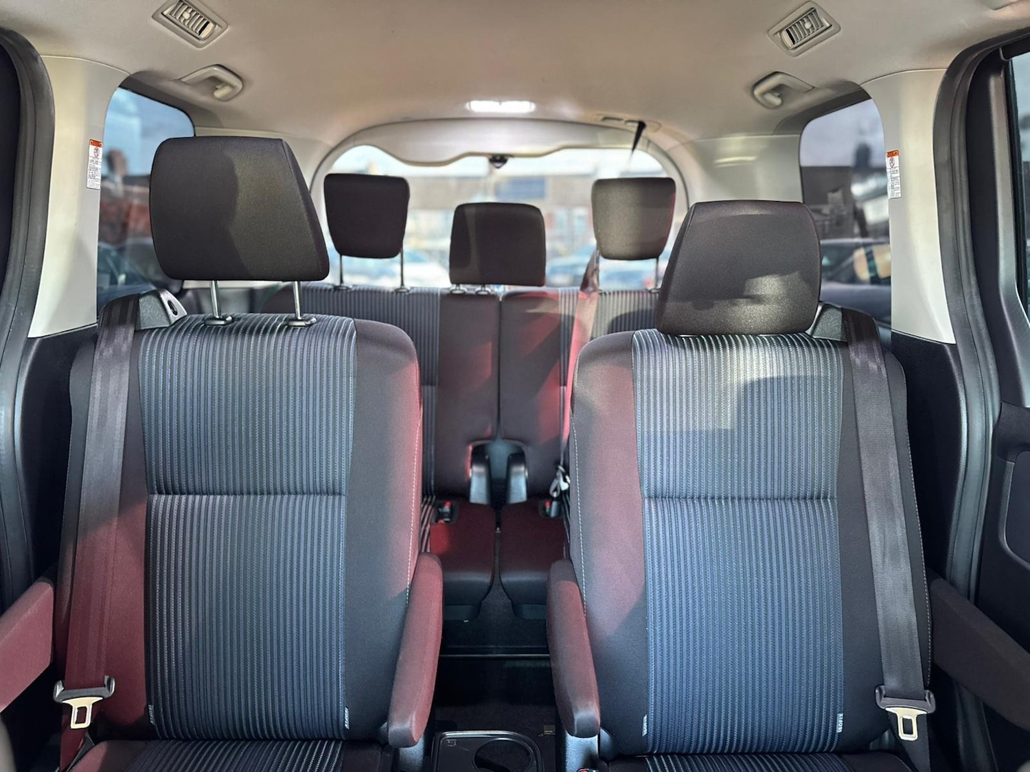 Used Toyota Voxy 2025 for sale - 77083326: Photo 62