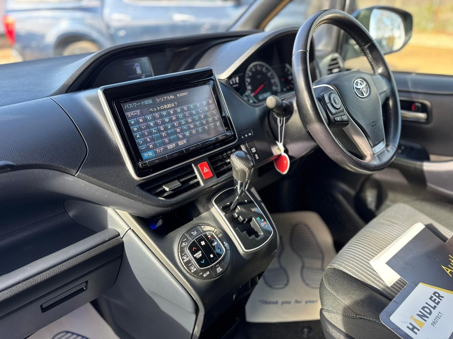 Used Toyota Voxy 2025 for sale - 77083326: Photo 66