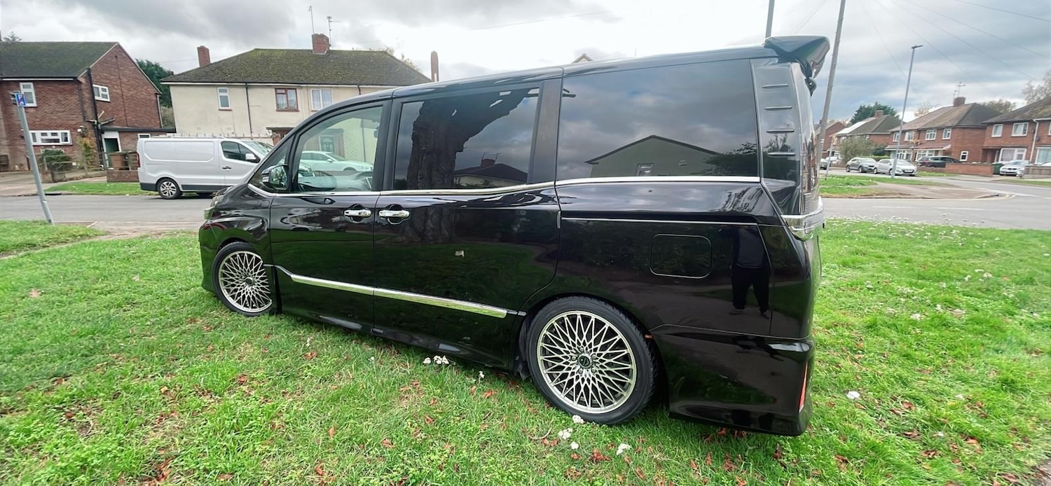 Used Toyota Voxy 2025 for sale - 77083326: Photo 7