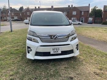 Used Toyota Vellfire 2013 for sale - 79038486: Photo
