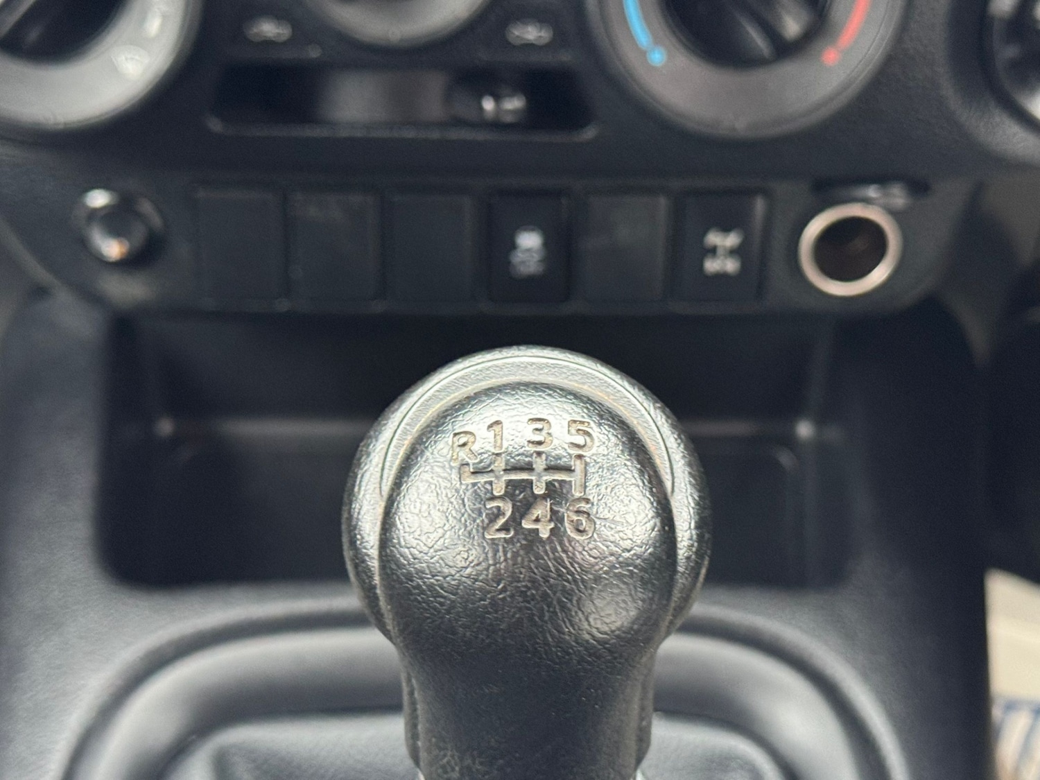 Used Toyota Hilux 2017 for sale - 77932344: Photo 18