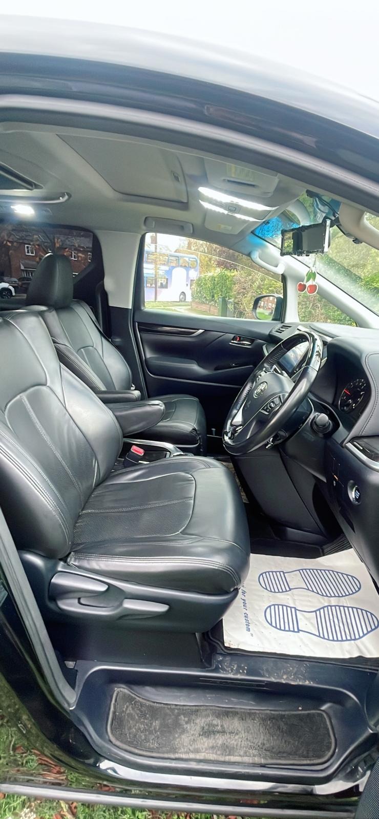 Used Toyota Vellfire 2025 for sale - 76611465: Photo 16