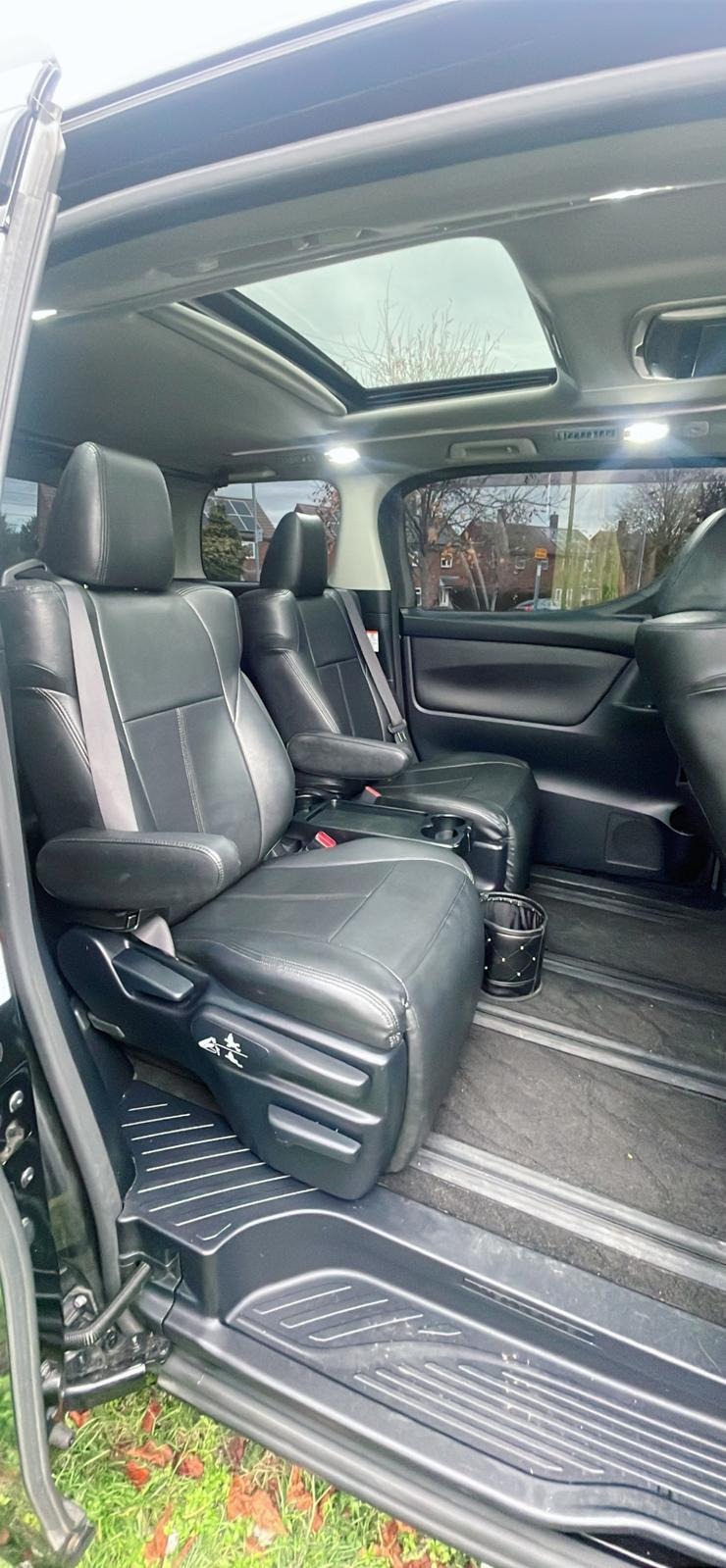 Used Toyota Vellfire 2025 for sale - 76611465: Photo 25