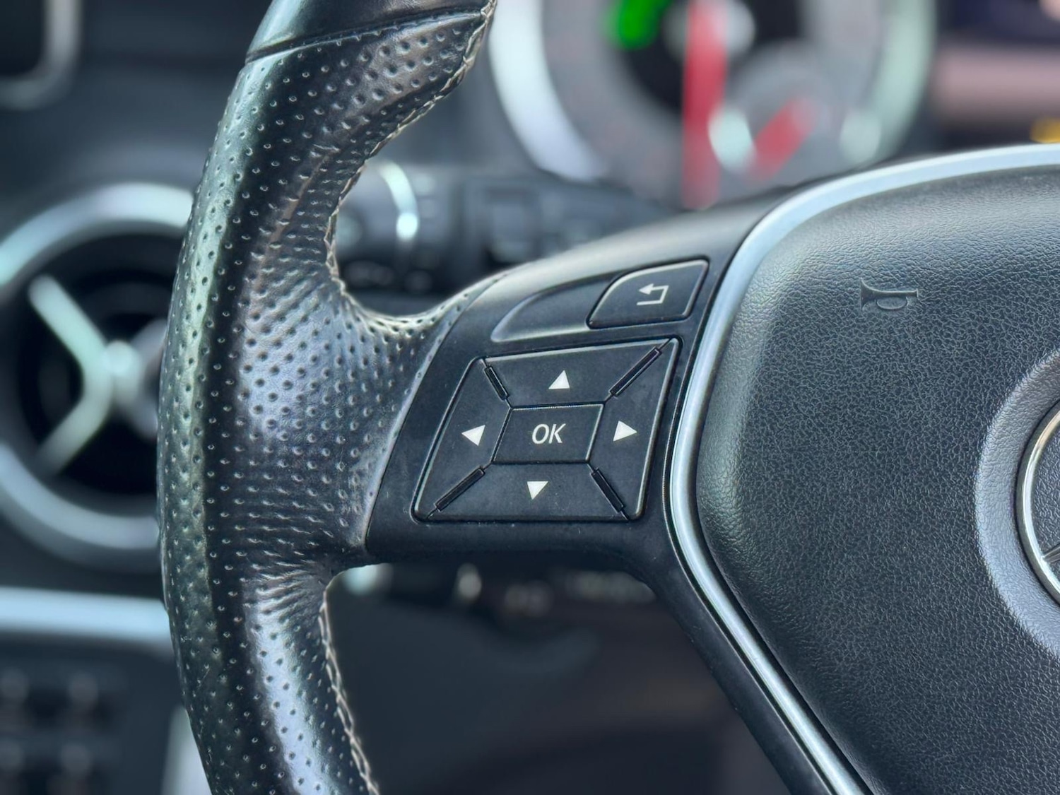 Used Mercedes-Benz A-Class 2014 for sale - 78062359: Photo 60