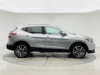 Used Nissan Qashqai 2016 for sale - 79352626: Photo