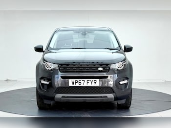 Used Land Rover Discovery Sport 2017 for sale - 79519572: Photo
