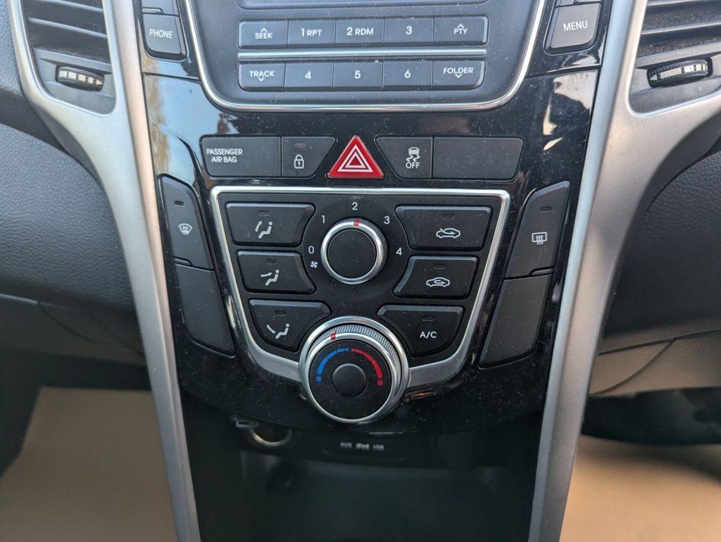 Used Hyundai i30 2015 for sale - 76655415: Photo 10