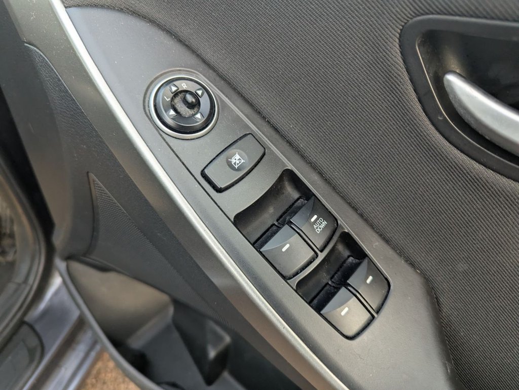 Used Hyundai i30 2015 for sale - 76655415: Photo 12