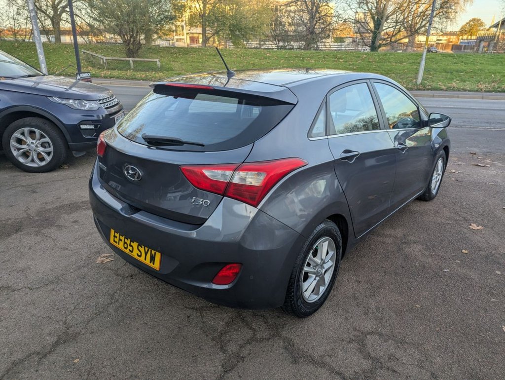 Used Hyundai i30 2015 for sale - 76655415: Photo 4