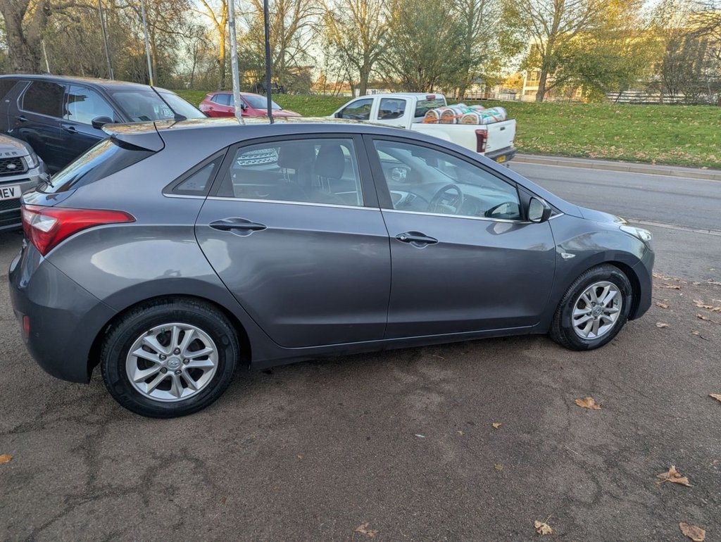 Used Hyundai i30 2015 for sale - 76655415: Photo 5