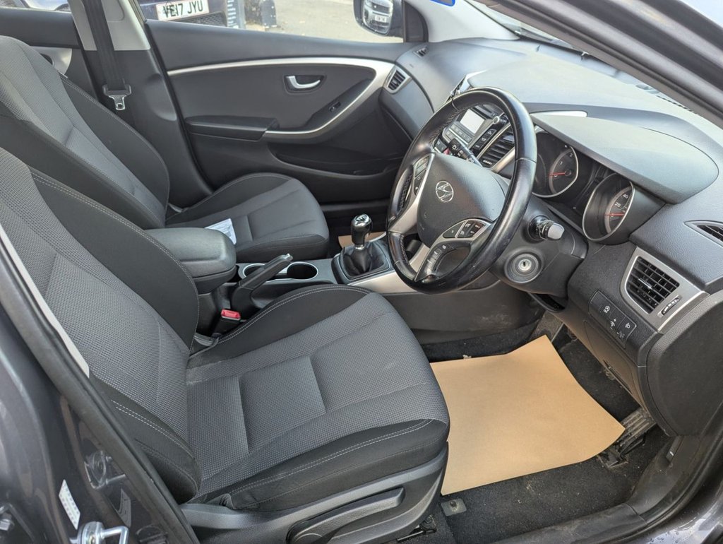 Used Hyundai i30 2015 for sale - 76655415: Photo 8