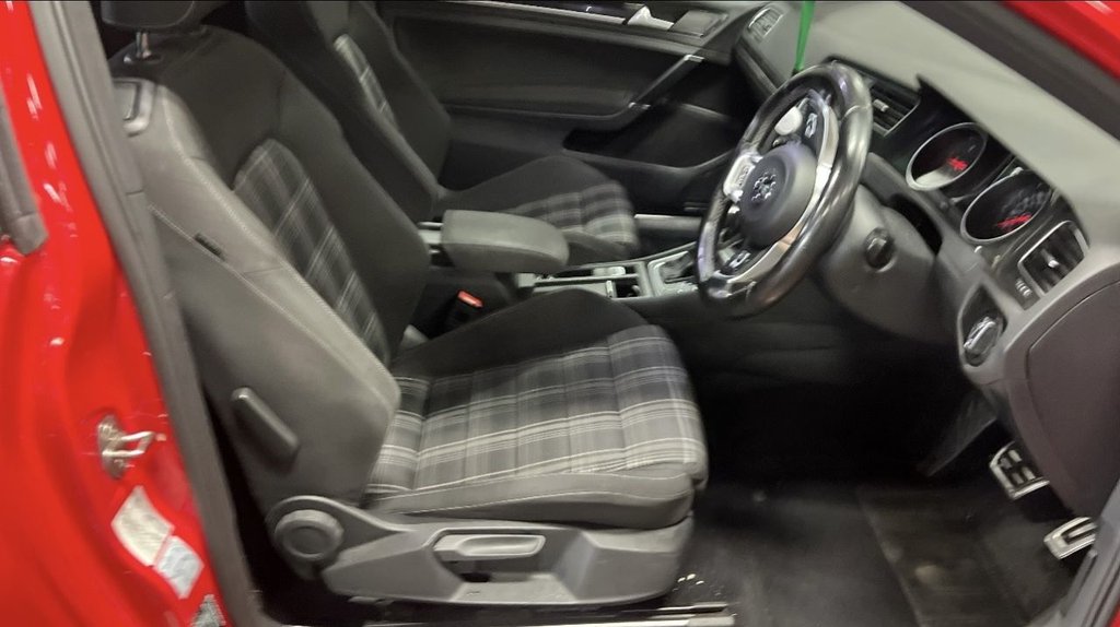 Used Volkswagen Golf 2015 for sale - 77539655: Photo 3