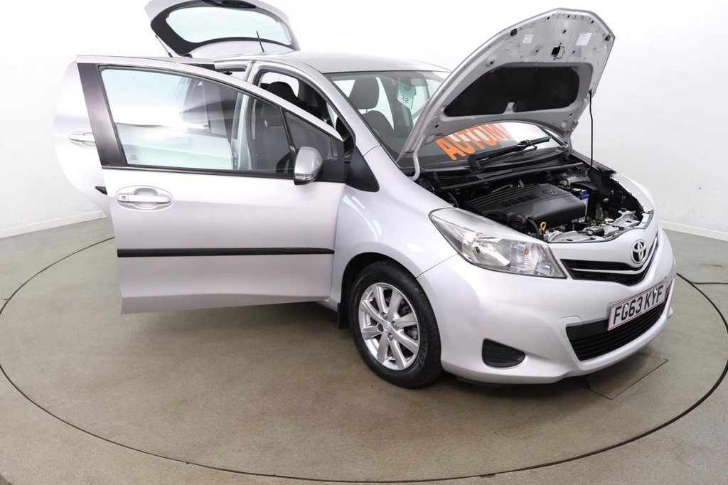 Used Toyota Yaris 2013 for sale - 77399786: Photo 11