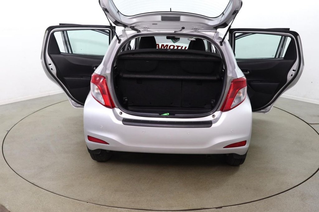 Used Toyota Yaris 2013 for sale - 77399786: Photo 14