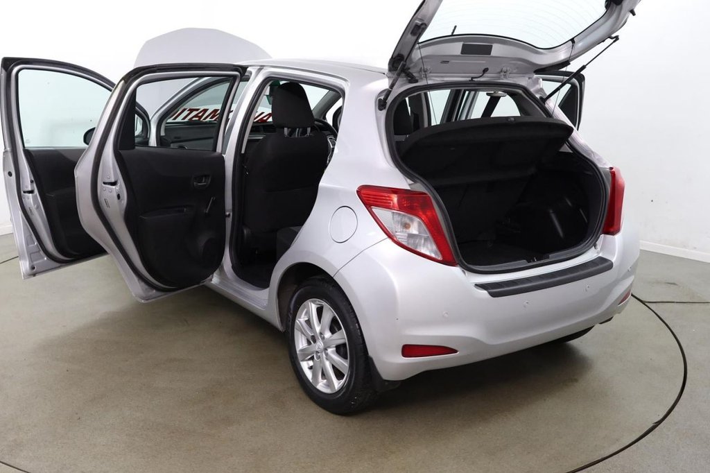 Used Toyota Yaris 2013 for sale - 77399786: Photo 15