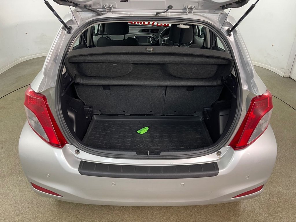 Used Toyota Yaris 2013 for sale - 77399786: Photo 17