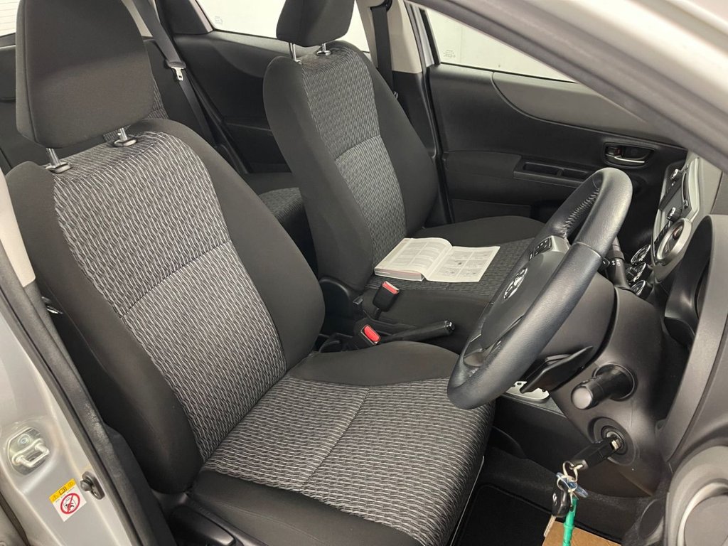 Used Toyota Yaris 2013 for sale - 77399786: Photo 26