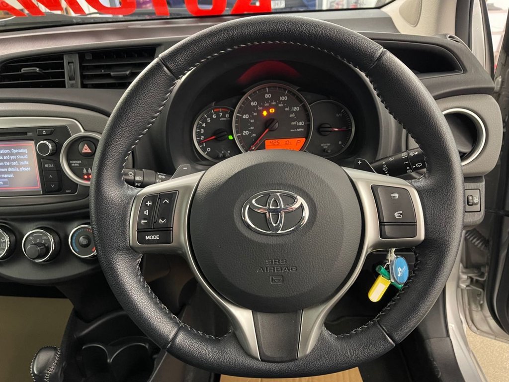 Used Toyota Yaris 2013 for sale - 77399786: Photo 30