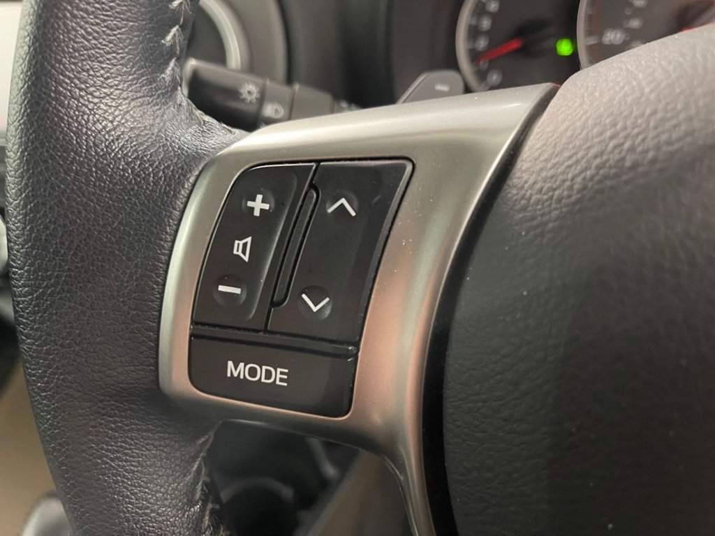 Used Toyota Yaris 2013 for sale - 77399786: Photo 33