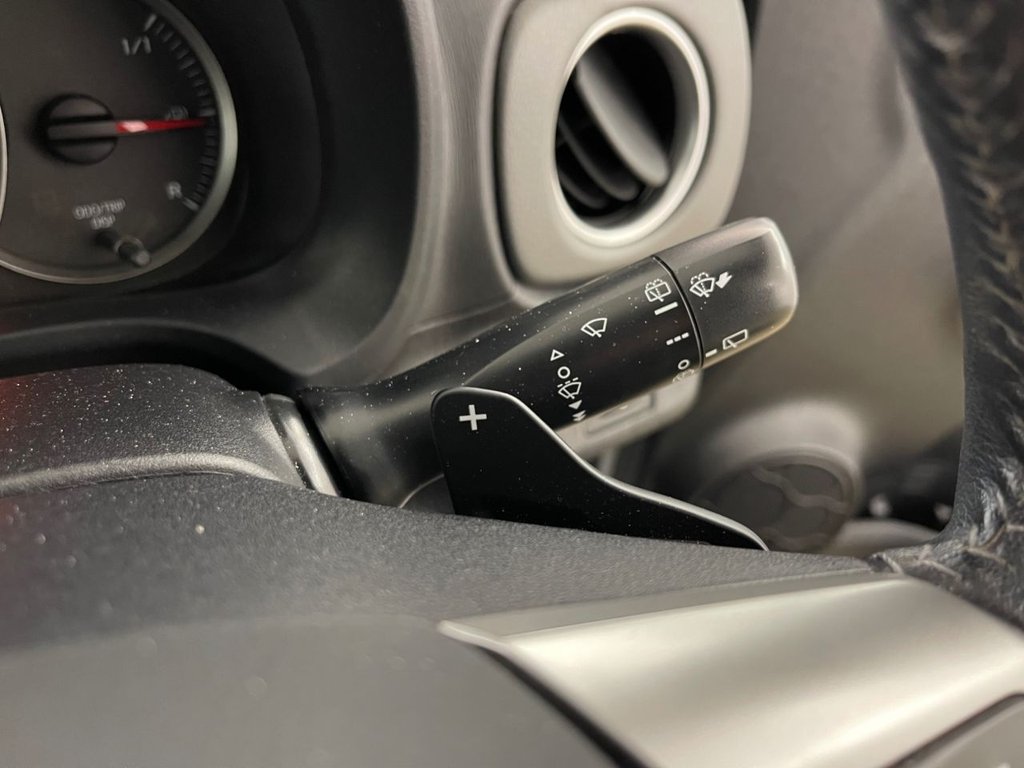 Used Toyota Yaris 2013 for sale - 77399786: Photo 34