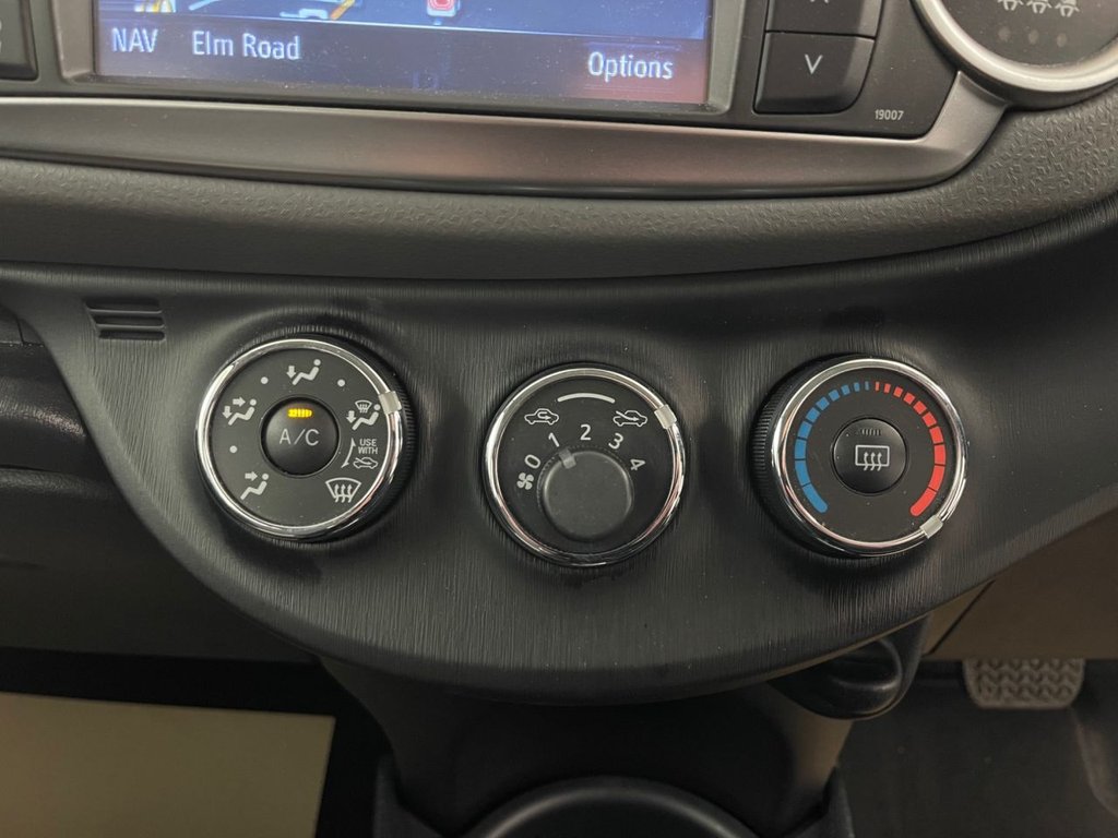 Used Toyota Yaris 2013 for sale - 77399786: Photo 35