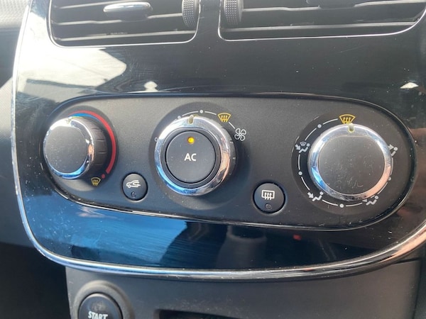 Used Renault Clio 2014 for sale - 76047951: Photo 20