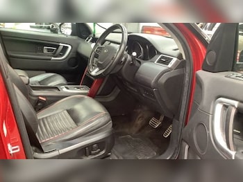 Used Land Rover Discovery Sport 2017 for sale - 78569995: Photo