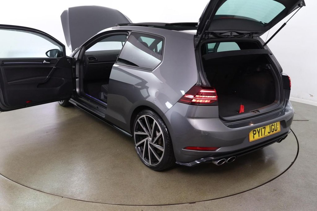 Used Volkswagen Golf 2017 for sale - 76686207: Photo 15