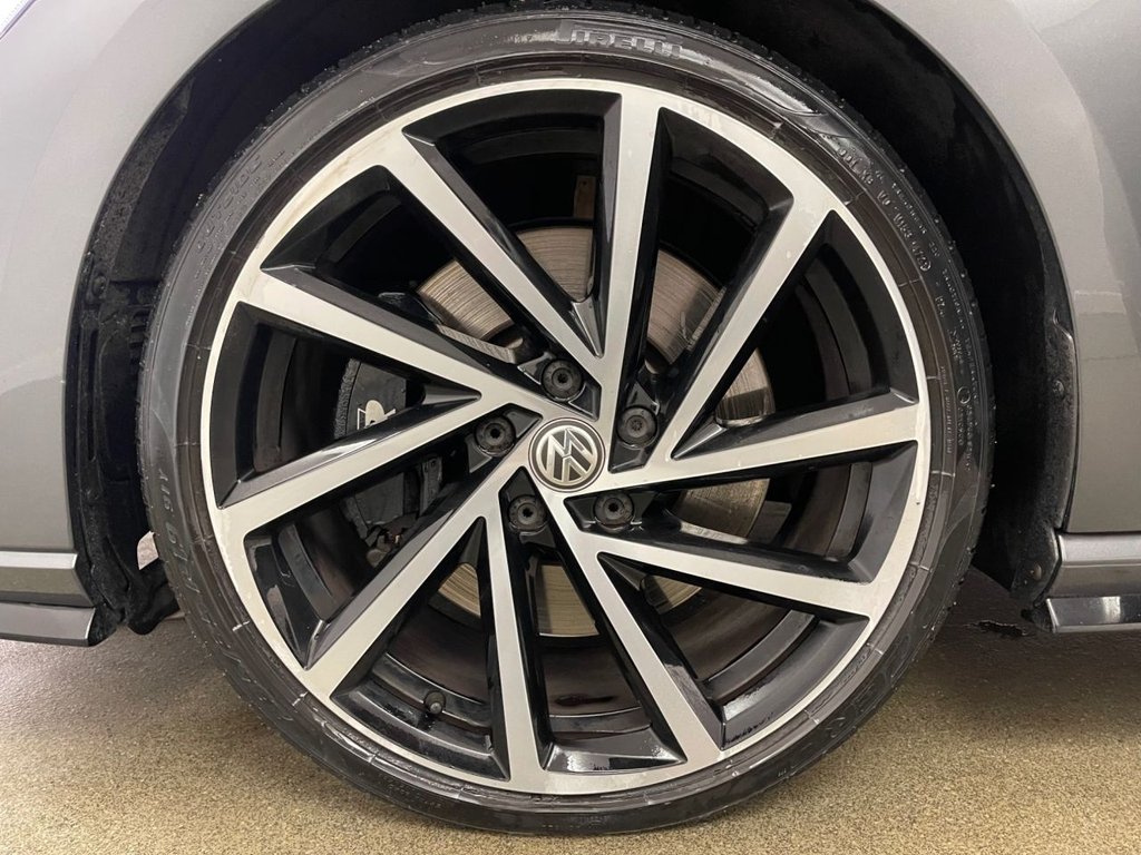 Used Volkswagen Golf 2017 for sale - 76686207: Photo 23