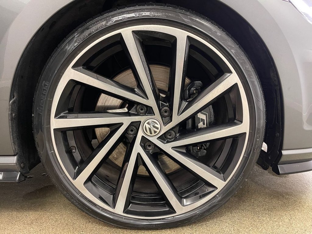 Used Volkswagen Golf 2017 for sale - 76686207: Photo 28