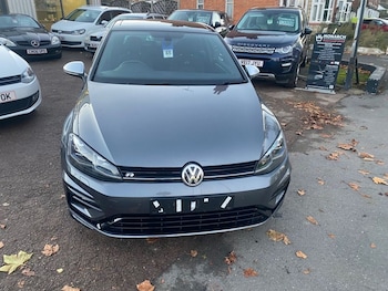 Used Volkswagen Golf 2017 for sale - 76686207: Photo