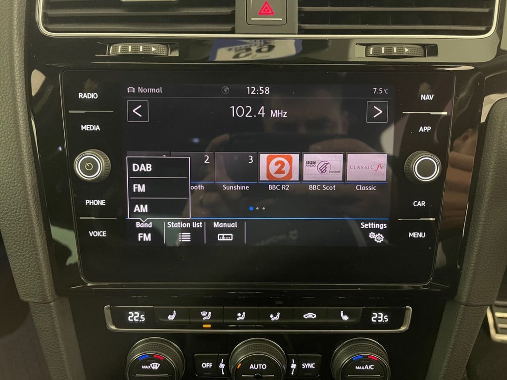 Used Volkswagen Golf 2017 for sale - 76686207: Photo 42