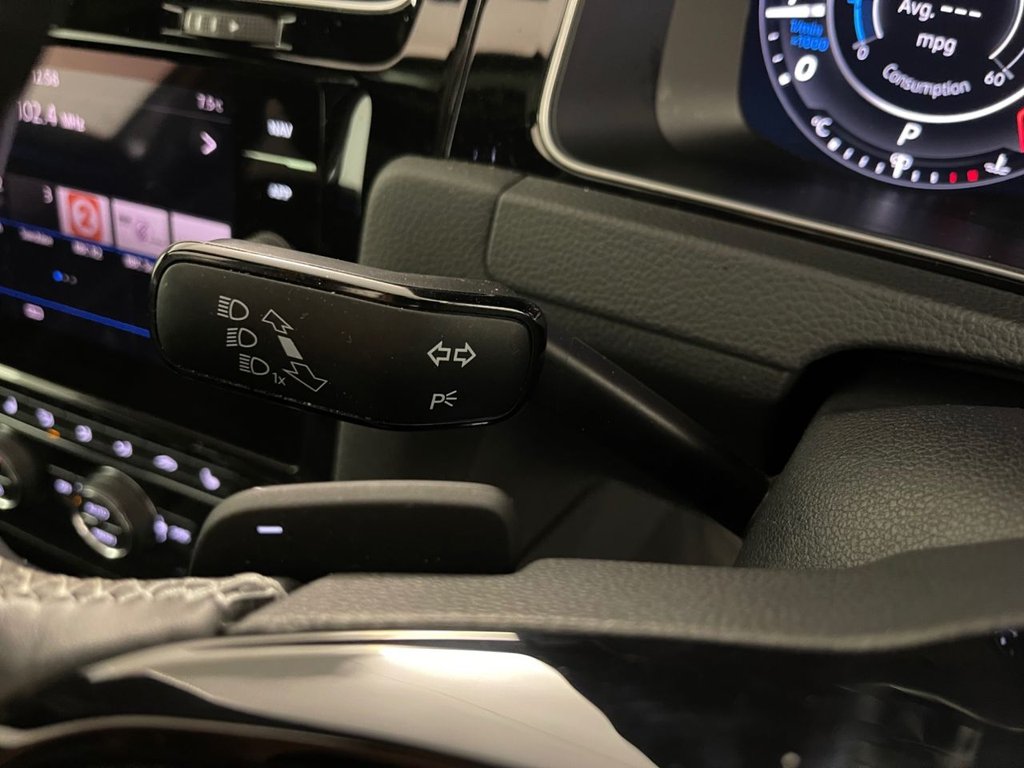 Used Volkswagen Golf 2017 for sale - 76686207: Photo 43