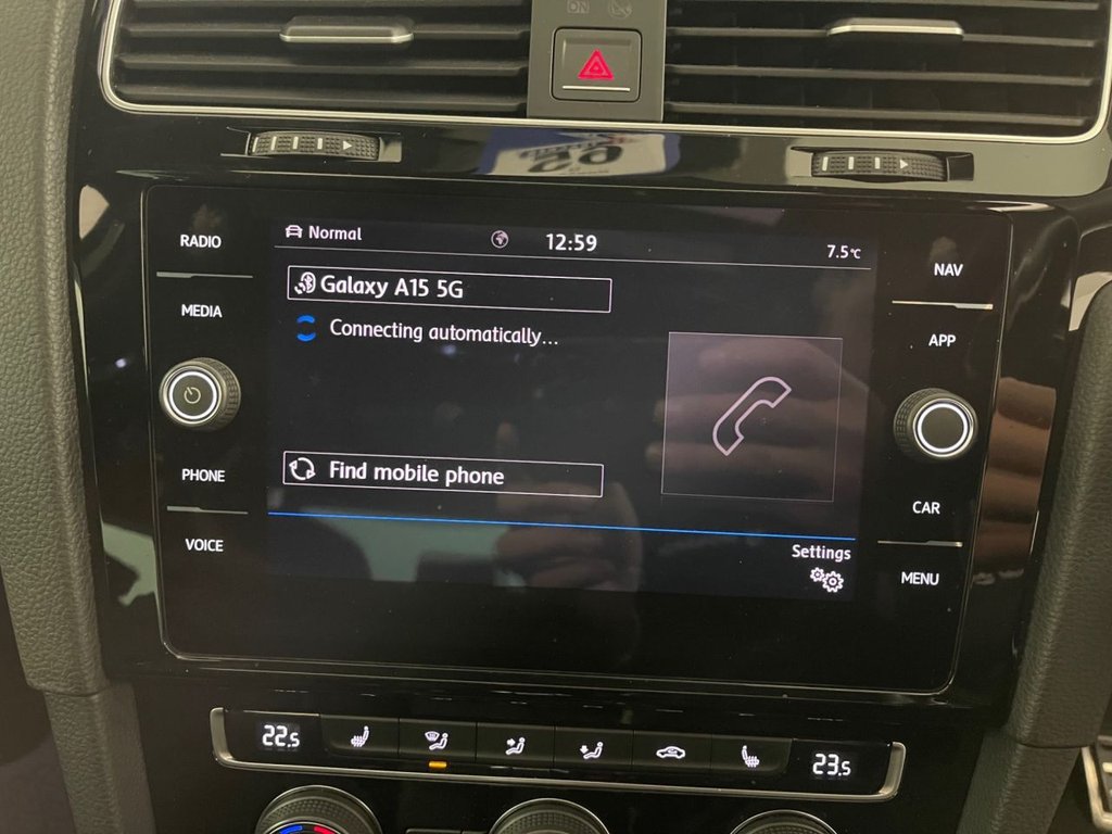 Used Volkswagen Golf 2017 for sale - 76686207: Photo 44