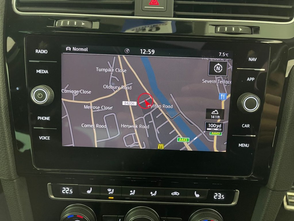 Used Volkswagen Golf 2017 for sale - 76686207: Photo 46