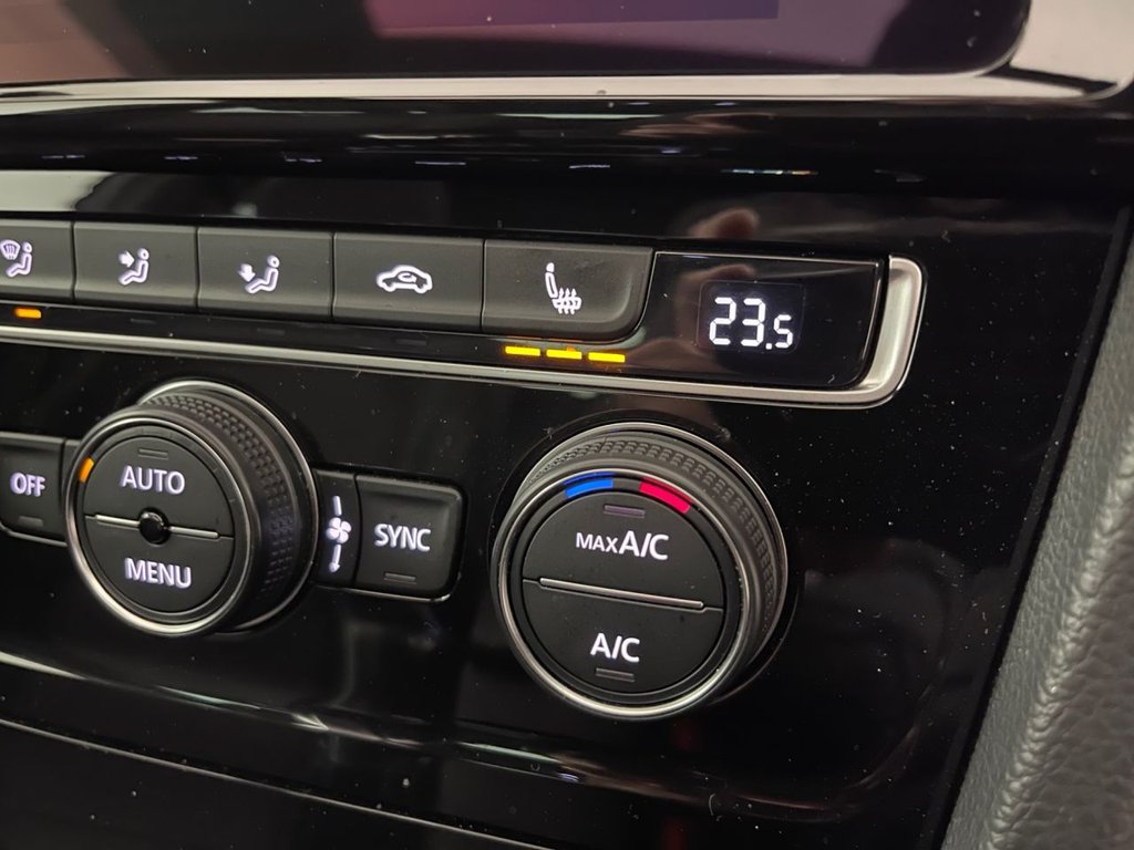 Used Volkswagen Golf 2017 for sale - 76686207: Photo 49